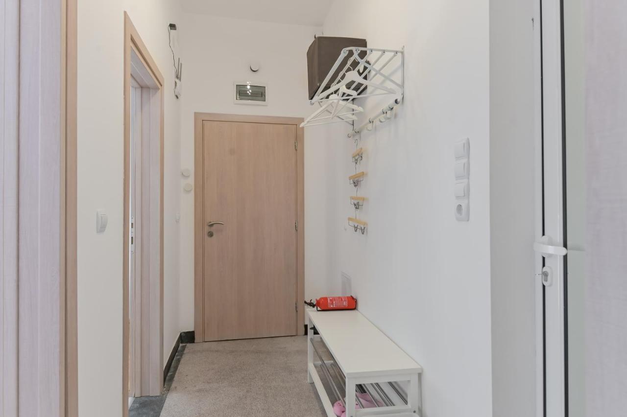 Bright Apartment In The Heart Of The City By Flat Mаnager Sofia Bagian luar foto